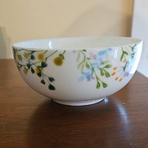 Mikasa Floral Pattern Bowl